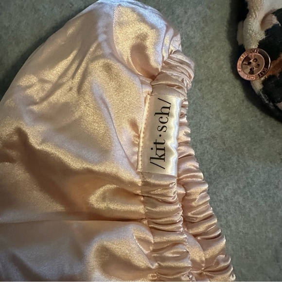 New no box 2 Kitsch microfiber hair towels pink satin and leopard never used - Picture 8 of 9